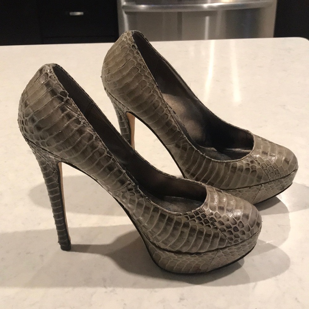 Snakeskin leather platform heels with 4.5 in heel